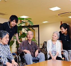 プレミア扇 職員募集